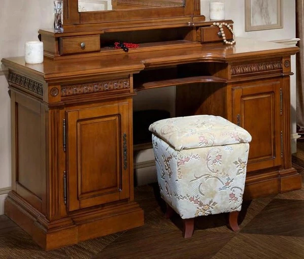 Стол туалетный с зеркалом "Венеция" Слоновая кость 768-769  купить в интернет магазине Мебель из массива. Звоните +7 495 961-63-63 Туалетные столы из массива дерева