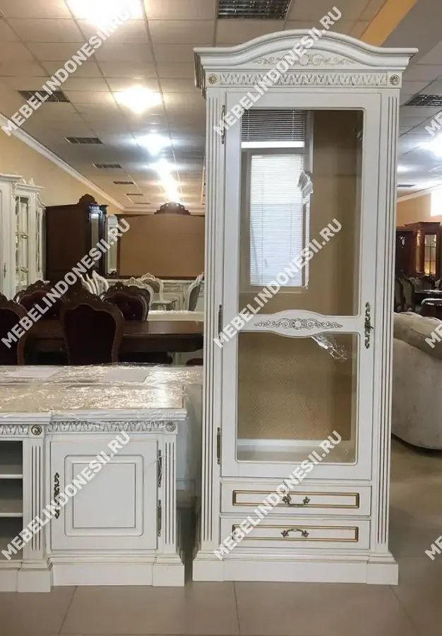 Витрина "Венеция" Слоновая кость 725-727  купить в интернет магазине Мебель из массива. Звоните +7 495 961-63-63 Витрины из массива дерева