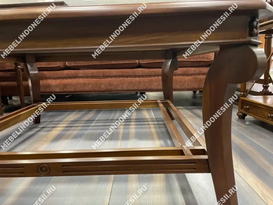 Стол журнальный со стеклом  